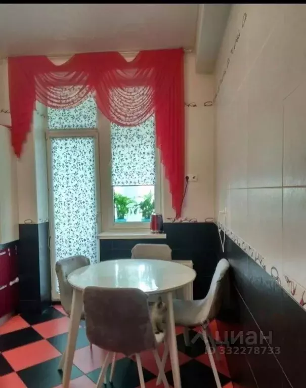 2-к кв. Крым, Симферополь ул. Тренева, 21 (75.0 м) - Фото 1