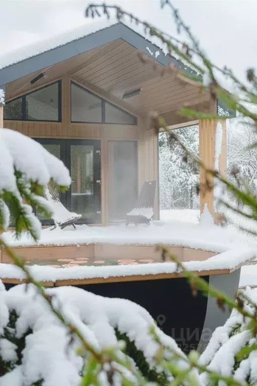 Дом в Калужская область, Жуковский муниципальный округ, Чубарово ... - Фото 1