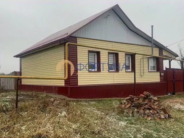 Дом в Белгородская область, Новооскольский муниципальный округ, с. ... - Фото 0