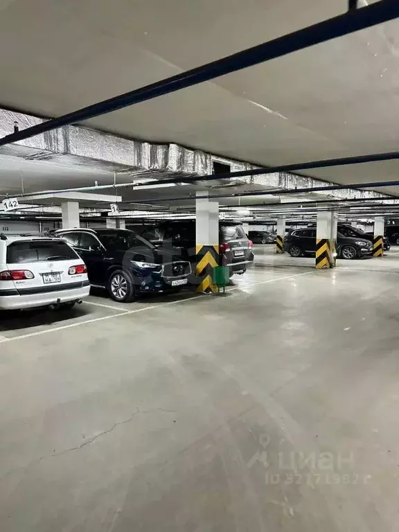 Гараж в Красноярский край, Красноярск ул. Молокова, 28 (19 м) - Фото 1