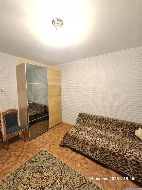 Комната 15 м в 2-к., 2/16 эт. - Фото 0