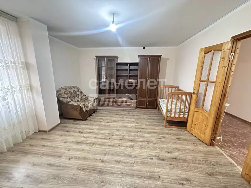 3-к кв. Кабардино-Балкария, Нальчик Московская ул., 12 (85.0 м) - Фото 1