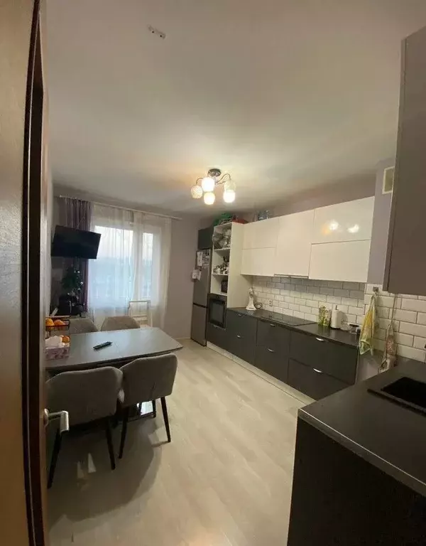 2-к кв. Санкт-Петербург ул. Лидии Зверевой, 3к3 (61.0 м) - Фото 1
