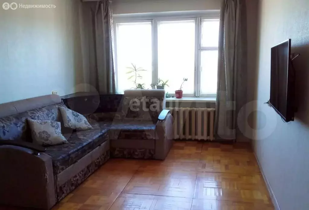 3-комнатная квартира: Пермь, Краснослудская улица, 8 (64.7 м) - Фото 1