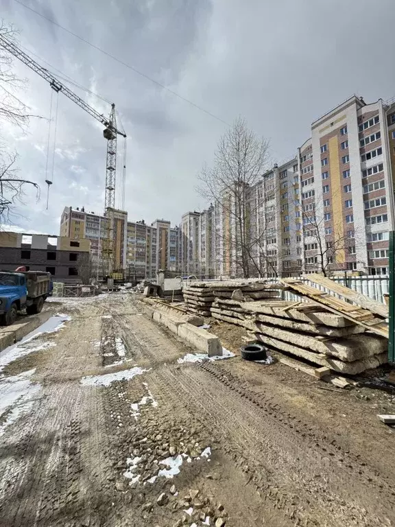 2-к кв. Марий Эл, Йошкар-Ола ул. Карла Либкнехта (66.71 м) - Фото 0