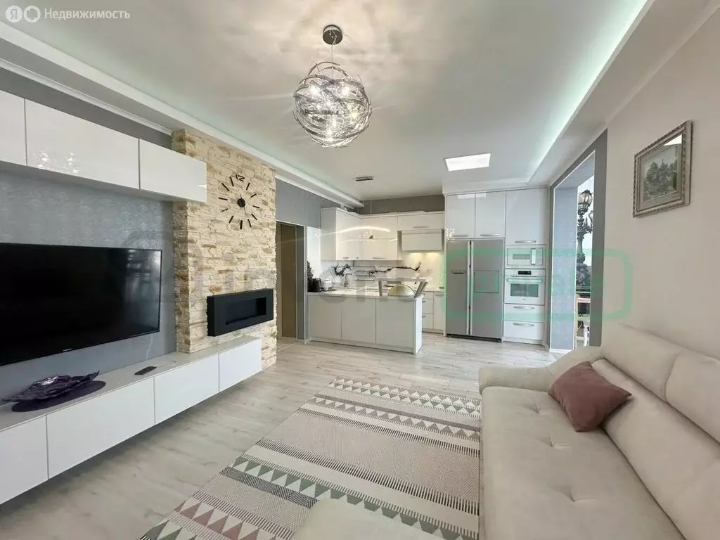 3-комнатная квартира: Калининград, Орудийная улица, 32А (83.9 м) - Фото 1