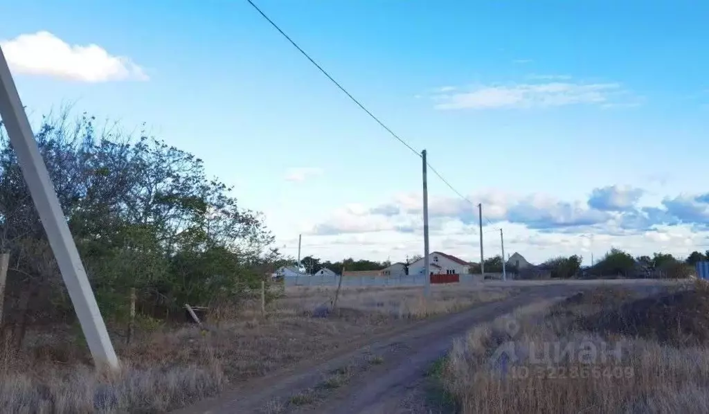 Участок в Крым, Черноморский район, Окуневское с/пос, с. Громово ул. ... - Фото 1