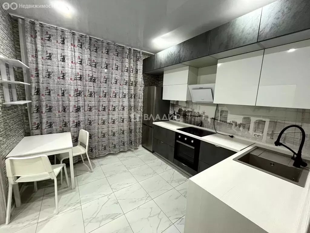 2-комнатная квартира: город Тельмана, Онежская улица, 2 (54.3 м) - Фото 1