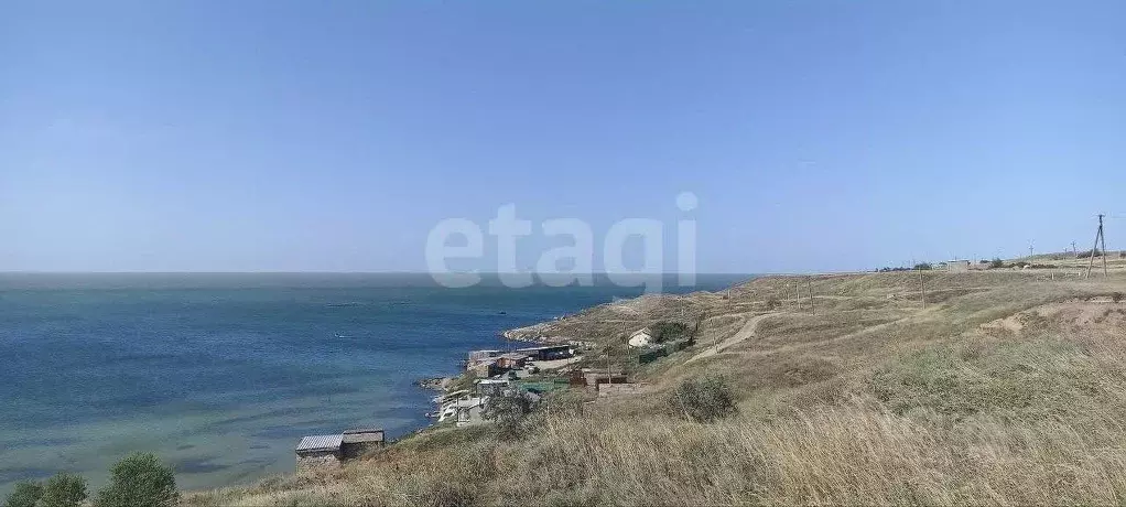 Участок в Крым, Ленинский район, Мысовское с/пос, с. Заводское ул. ... - Фото 1