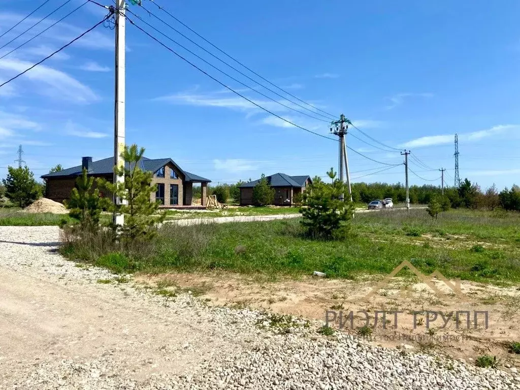 Участок в Татарстан, Лаишевский район, Песчано-Ковалинское с/пос, с. ... - Фото 1