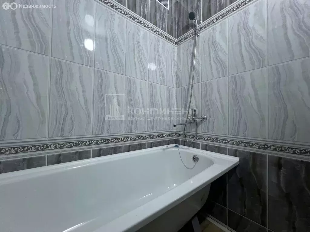 3-комнатная квартира: Вязники, микрорайон Дечинский, 16 (64.7 м) - Фото 1