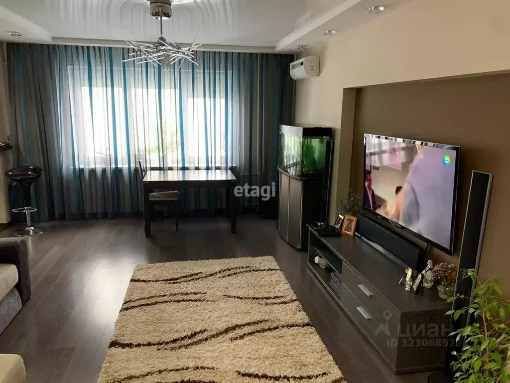 4-к кв. Красноярский край, Красноярск ул. Молокова, 16 (107.9 м) - Фото 1