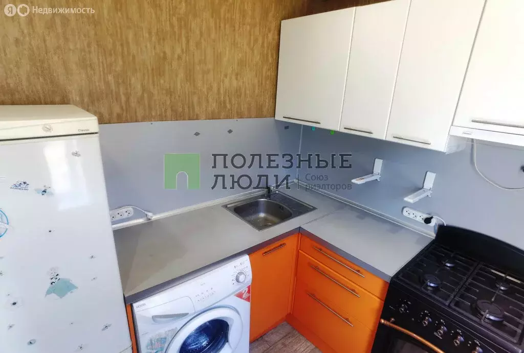 3-комнатная квартира: село Октябрьский, 14 (52.9 м) - Фото 2