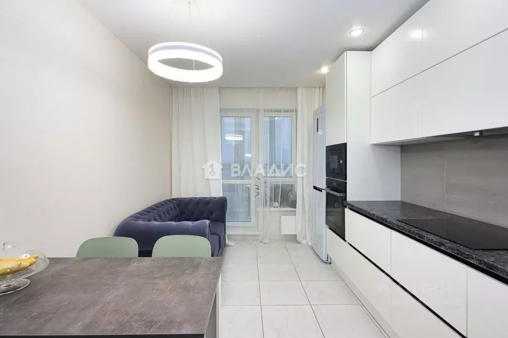 2-к кв. Владимирская область, Владимир ул. Горького, 133А (64.0 м) - Фото 2