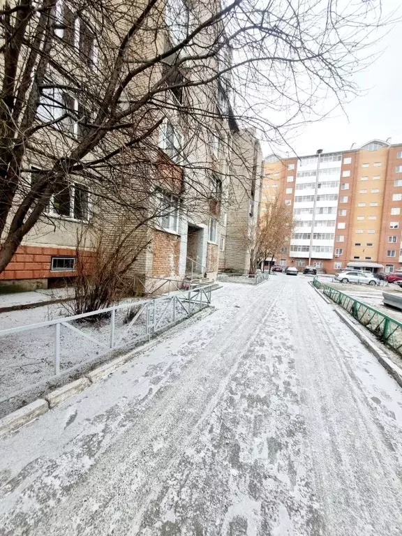 2-к кв. Хакасия, Абакан Торговая ул., 2/2 (49.0 м) - Фото 1