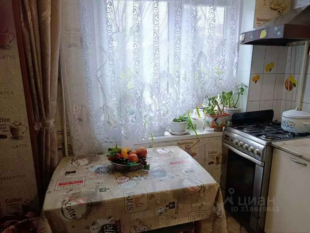 2-к кв. Омская область, Омск Заозерный мкр, ул. Бархатовой, 4Б (43.0 ... - Фото 1