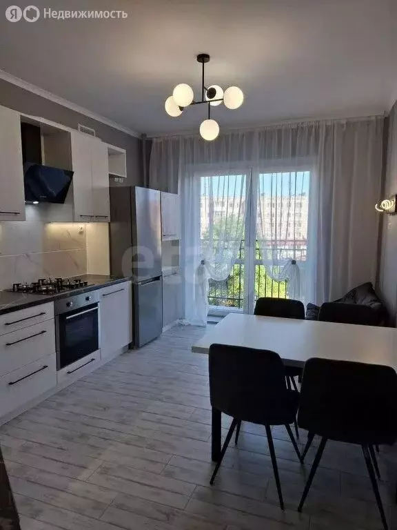 2-комнатная квартира: Калининград, Орудийная улица, 1А (71 м) - Фото 1