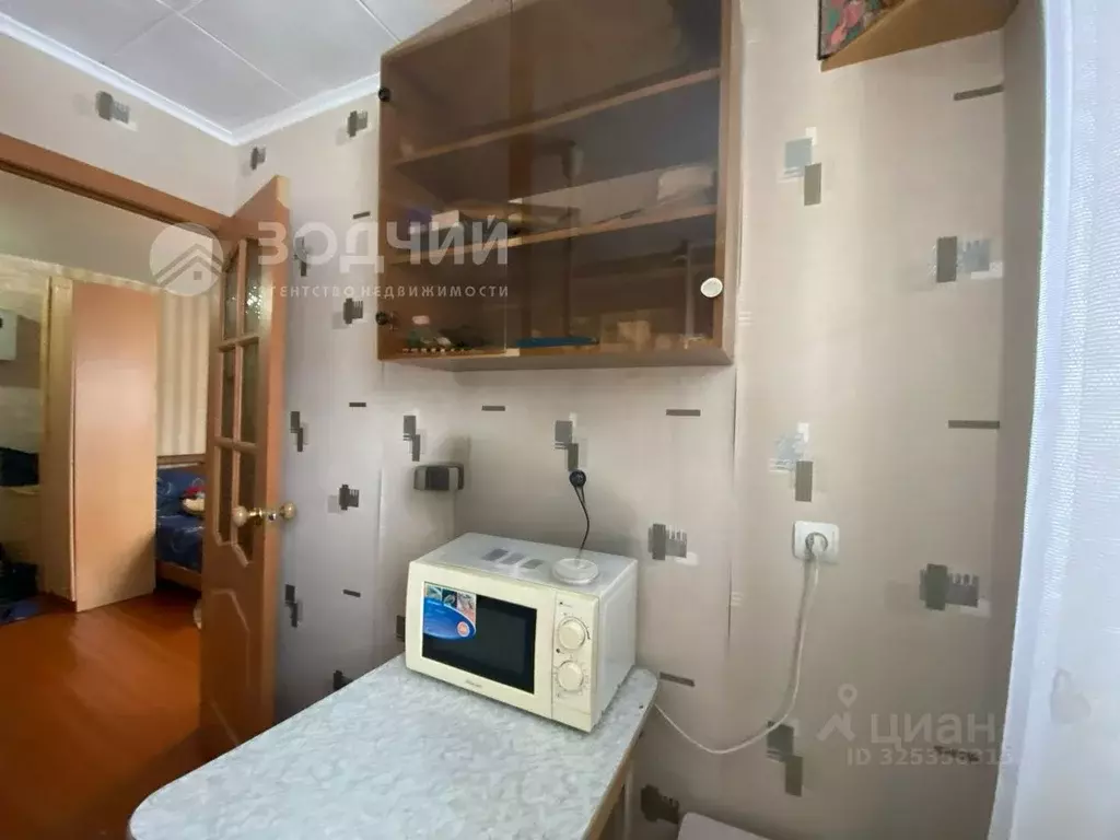 2-к кв. Чувашия, Канаш ул. 30 лет Чувашии, 9 (44.0 м) - Фото 2