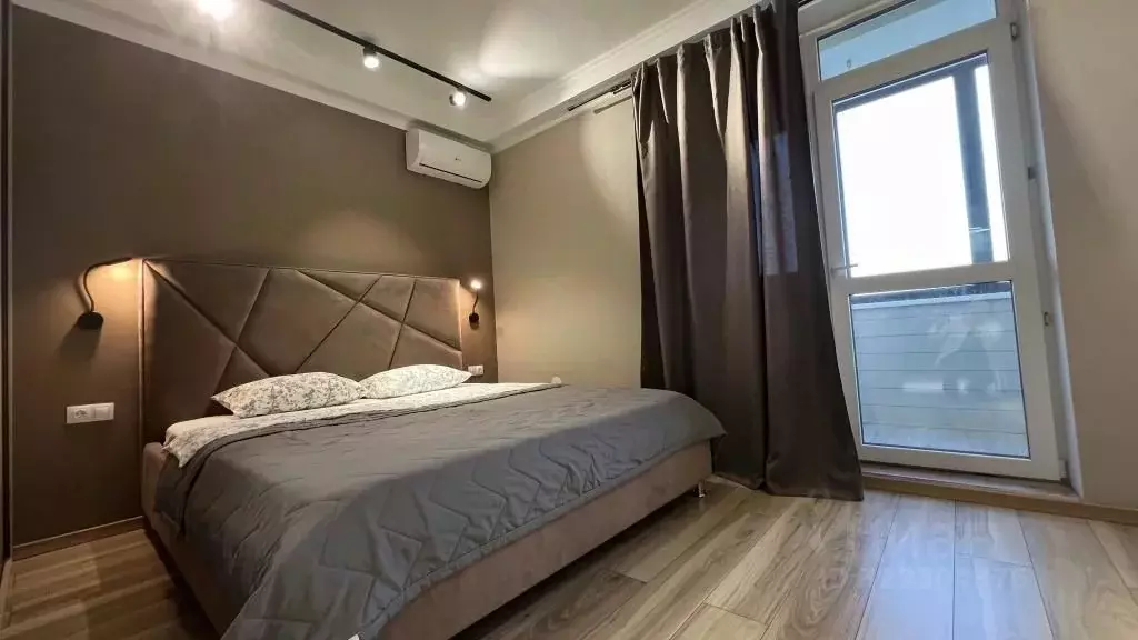 2-к кв. Татарстан, Казань ул. Сибгата Хакима, 7 (70.0 м) - Фото 1