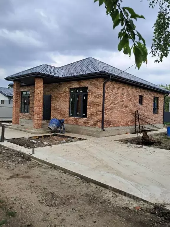 Дом в Краснодарский край, Краснодар № 13 завода имени Седина садовое ... - Фото 0