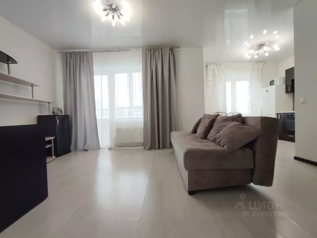 1-к кв. Свердловская область, Екатеринбург ул. Щорса, 105 (50.0 м) - Фото 2