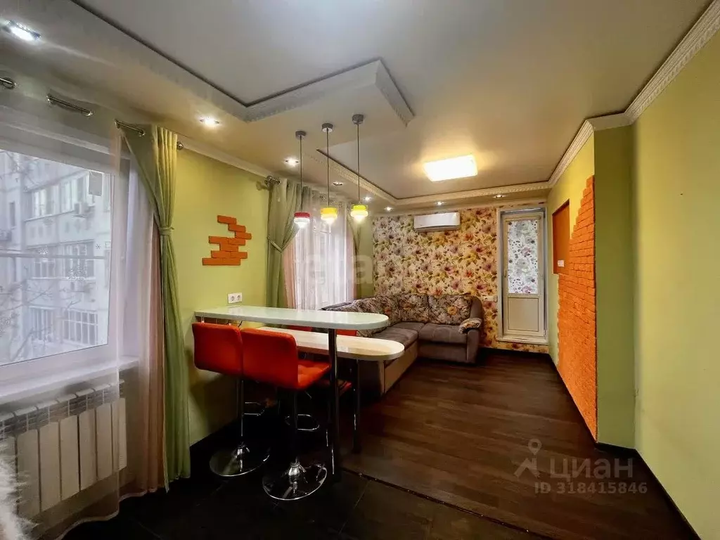 2-к кв. Астраханская область, Астрахань Звездная ул., 7к3 (49.8 м) - Фото 1