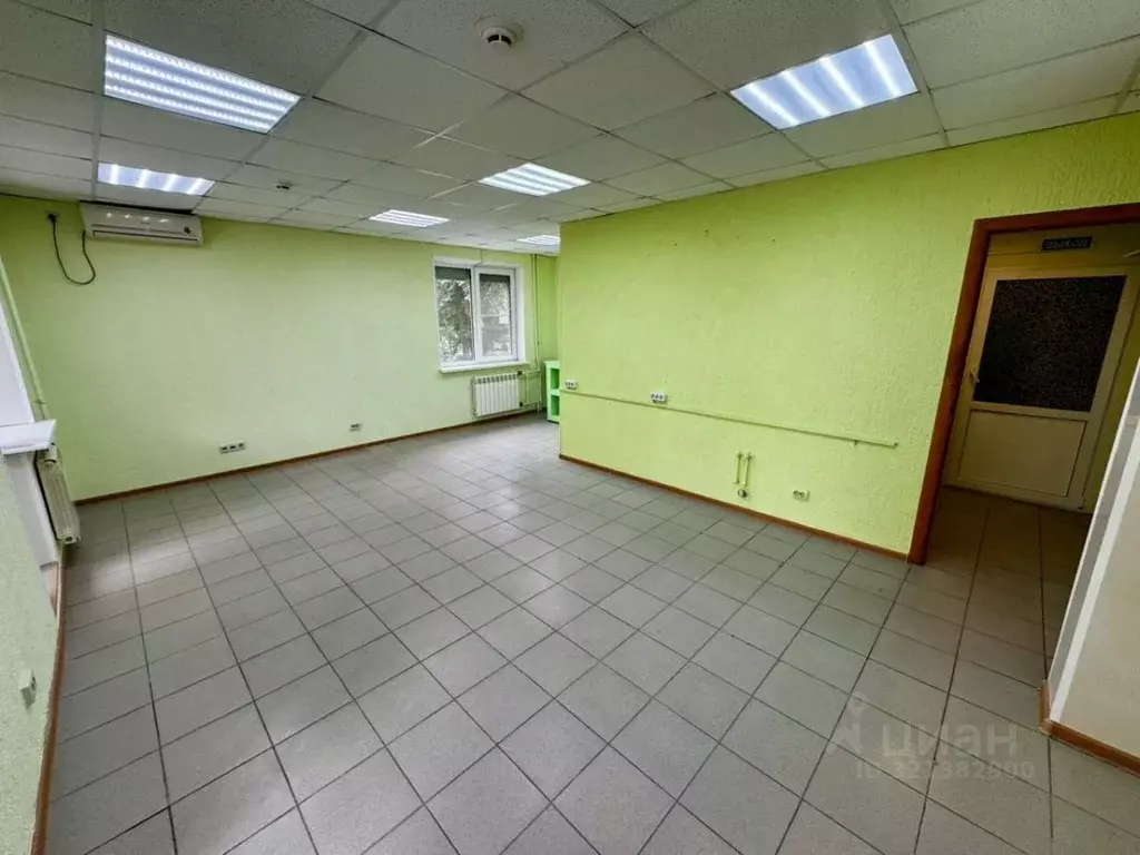 Помещение свободного назначения в Волгоградская область, Волжский ул. ... - Фото 0