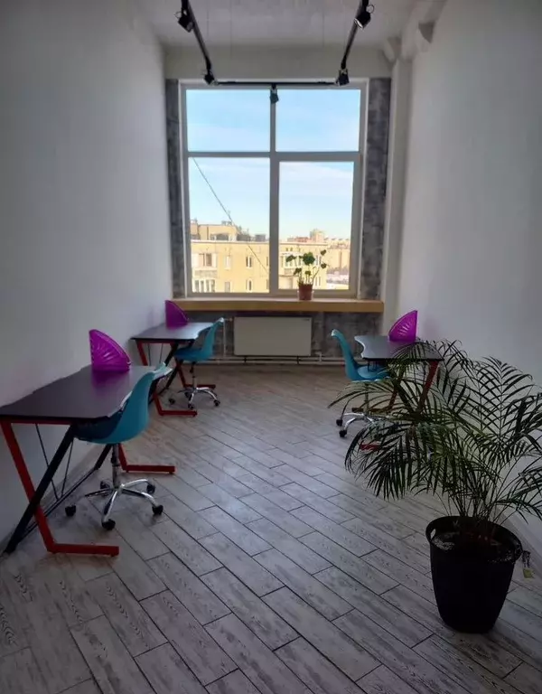 Офис в Санкт-Петербург Загребский бул., 33 (20 м) - Фото 1