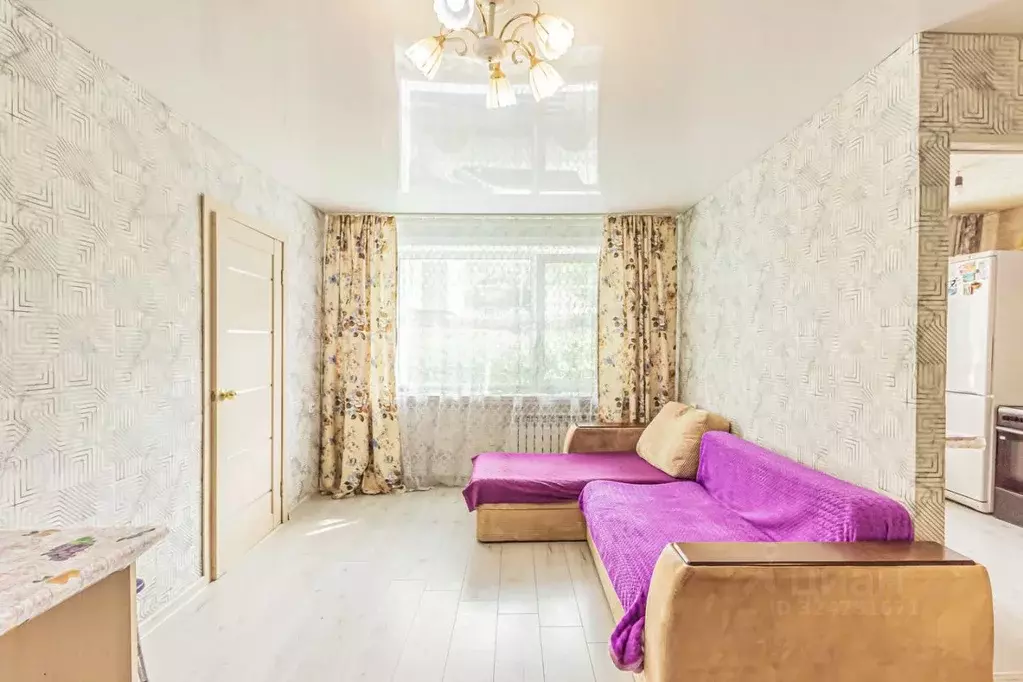 2-к кв. Сахалинская область, Холмск ул. Александра Матросова, 4А (42.4 ... - Фото 1