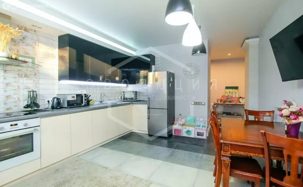 2-комнатная квартира: Калининград, Артиллерийская улица, 71 (71.6 м) - Фото 2