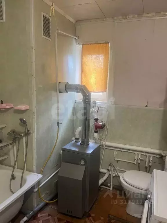 Дом в Саратовская область, Балашовский район, пос. Первомайский ... - Фото 1