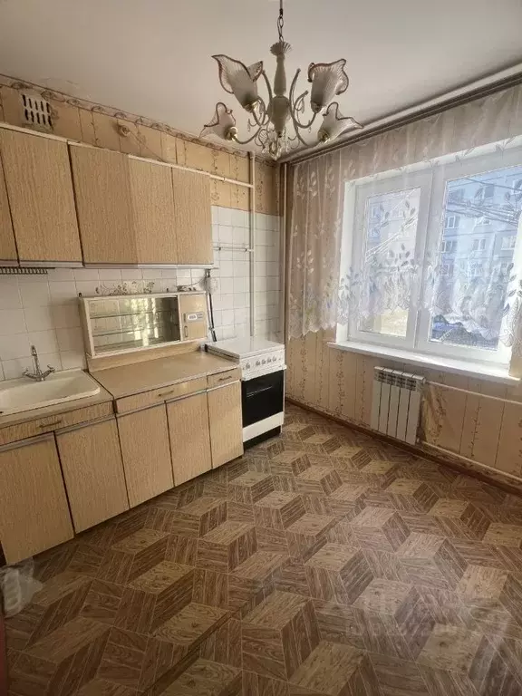 1-к кв. Омская область, Омск ул. 70 лет Октября, 6/1 (37.0 м) - Фото 1