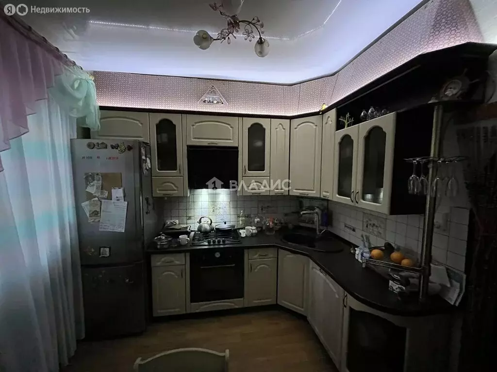 3-комнатная квартира: Вологда, улица Разина, 15 (83.2 м) - Фото 2