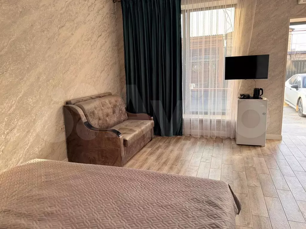 Комната 23 м, 1/3 эт. - Фото 1