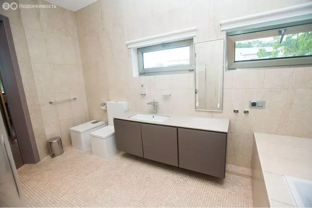 Дом в Сочи, улица Ручей Видный (237 м) - Фото 0