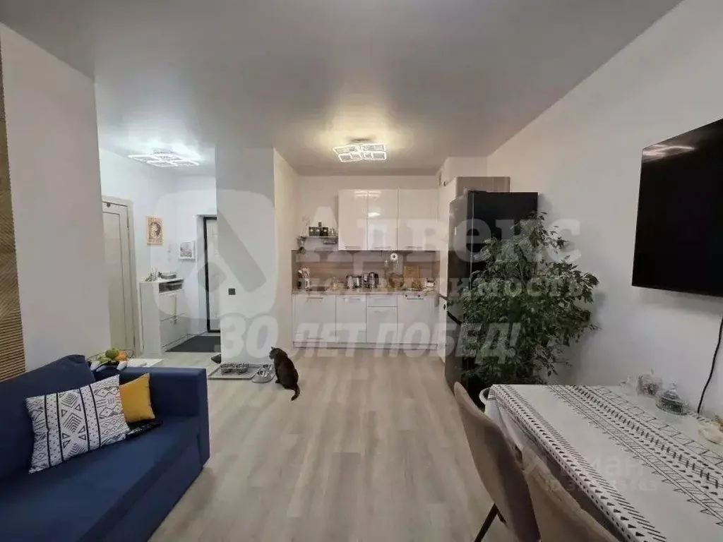 1-к кв. Тюменская область, Тюмень ул. Владимира Бахарева, 1 (40.4 м) - Фото 1