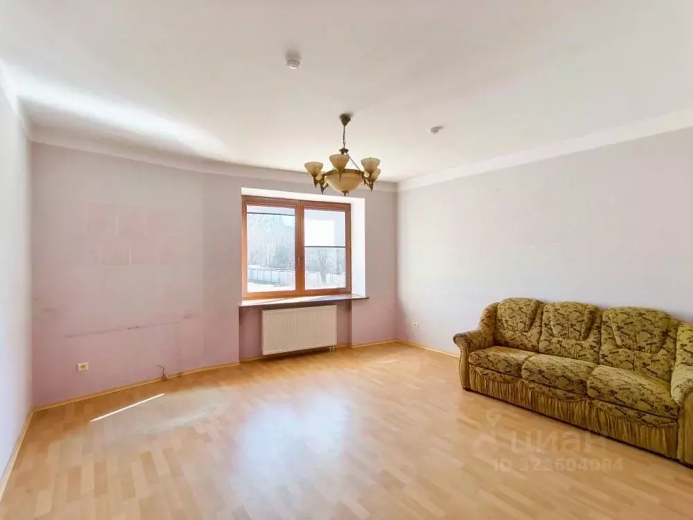 2-к кв. Калининградская область, Калининград пер. Щорса, 1 (155.2 м) - Фото 1