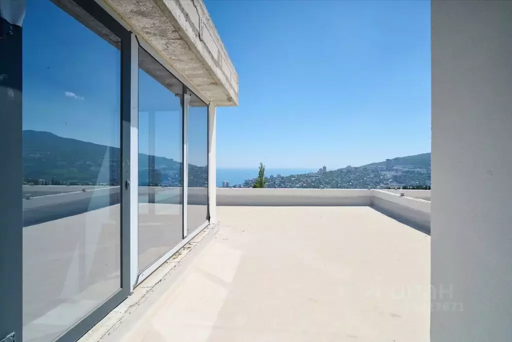 3-к кв. Крым, Ялта 10-й мкр,  (214.5 м) - Фото 1