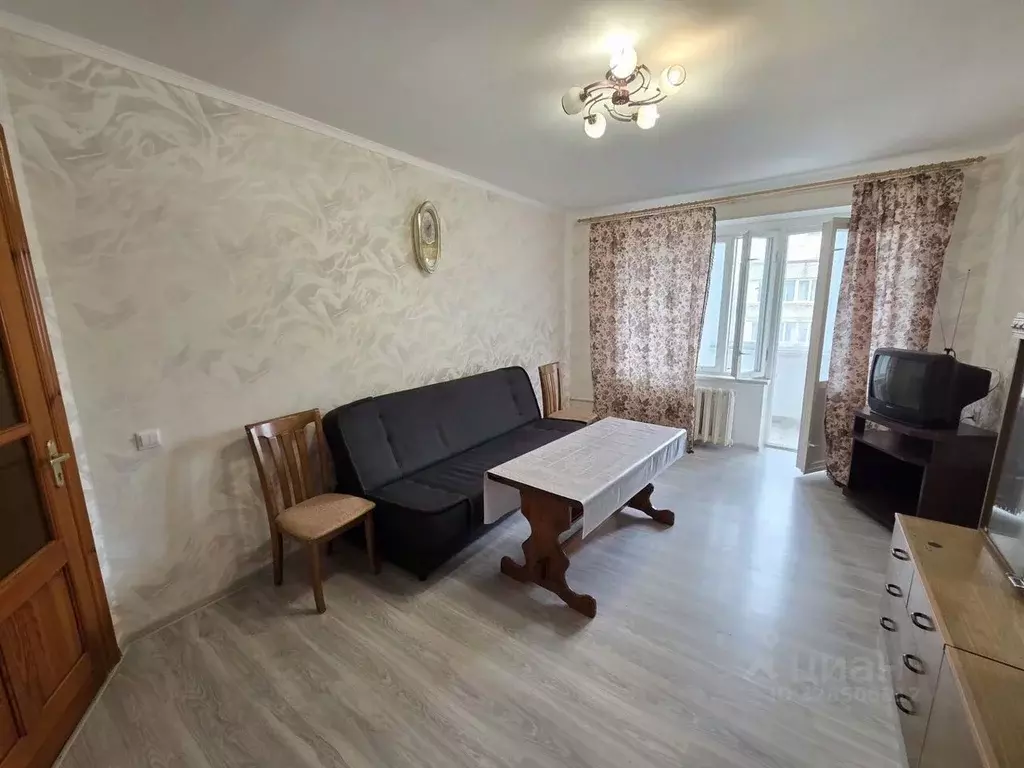 2-к кв. Калининградская область, Калининград Чувашская ул., 9 (40.0 м) - Фото 1