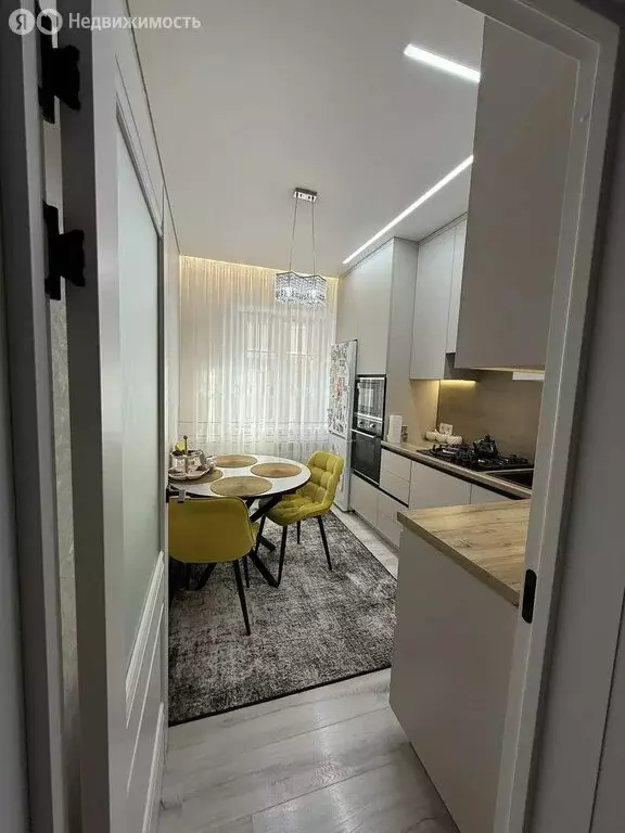 2-комнатная квартира: Астрахань, Белгородская улица, 9 (68 м) - Фото 2