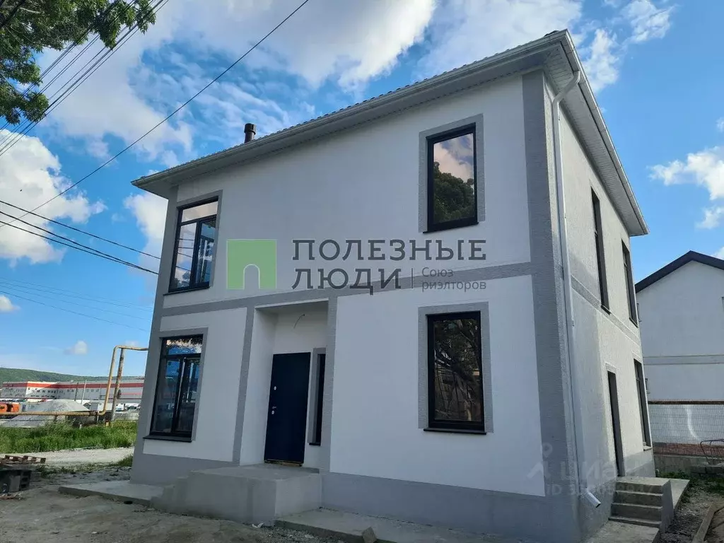 Дом в Краснодарский край, Новороссийск пер. Буксирный (150 м) - Фото 1