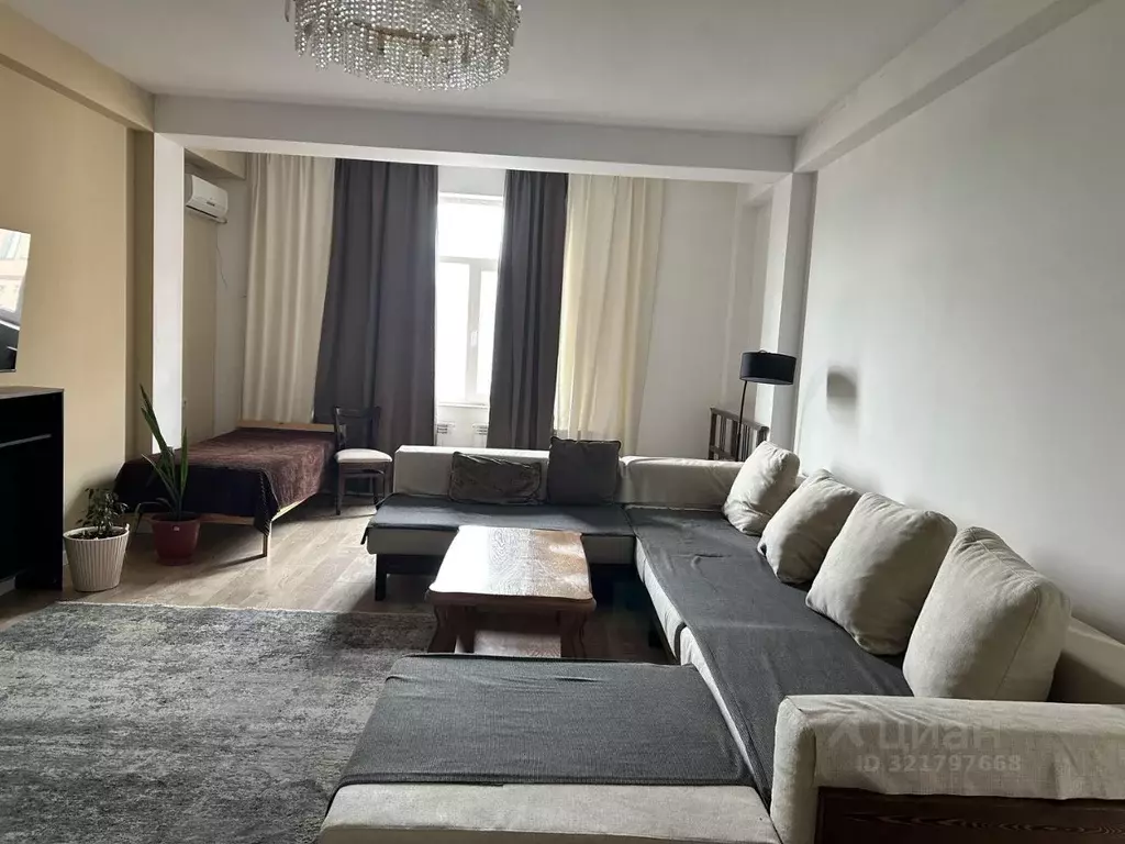 2-к кв. Дагестан, Каспийск ул. М. Халилова, 22А (100.0 м) - Фото 1