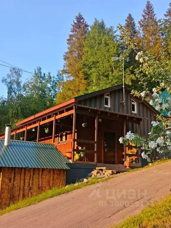 Дом в Карелия, Сортавальский муниципальный округ, пос. Кирьявалахти 4 ... - Фото 0