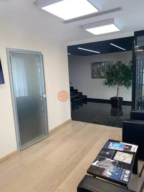 Офис в Тюменская область, Тюмень ул. Дзержинского, 6 (354 м) - Фото 2