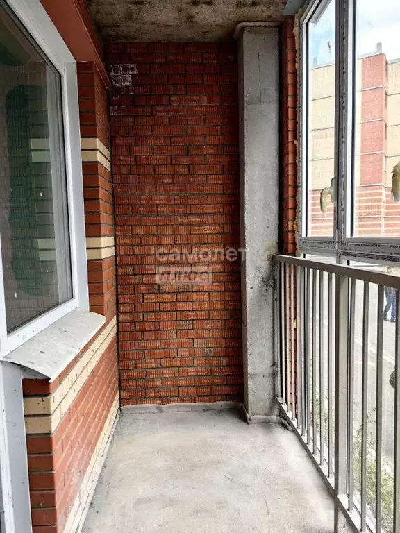 1-к кв. Омская область, Омск ул. Малиновского, 16к2 (40.0 м) - Фото 2