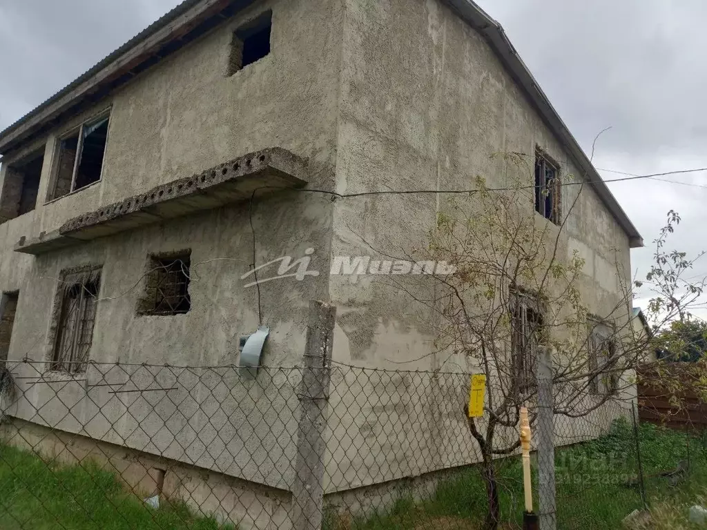 Дом в Крым, Симферополь ул. 20-я Коллективных Садов (200 м) - Фото 1