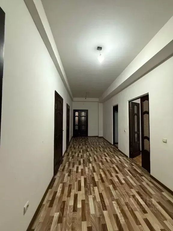 3-к кв. Чеченская республика, Грозный бул. Султана Дудаева, 18 (105.0 ... - Фото 2