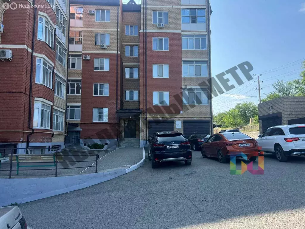 1-комнатная квартира: Элиста, улица Джангара, 7 (50 м) - Фото 0