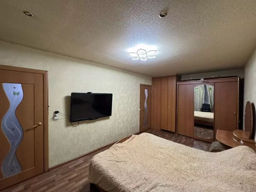 3-к кв. Кемеровская область, Новокузнецк Транспортная ул., 75 (61.7 м) - Фото 0