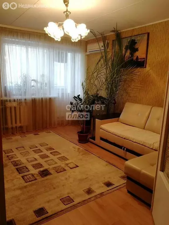 4-комнатная квартира: Липецк, Индустриальная улица, 1 (74 м) - Фото 1